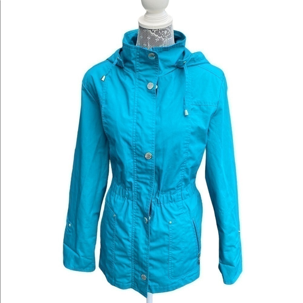 Mcintosh ladies outerwear size‎ medium.